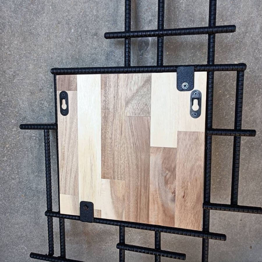 モダンな壁掛け看板