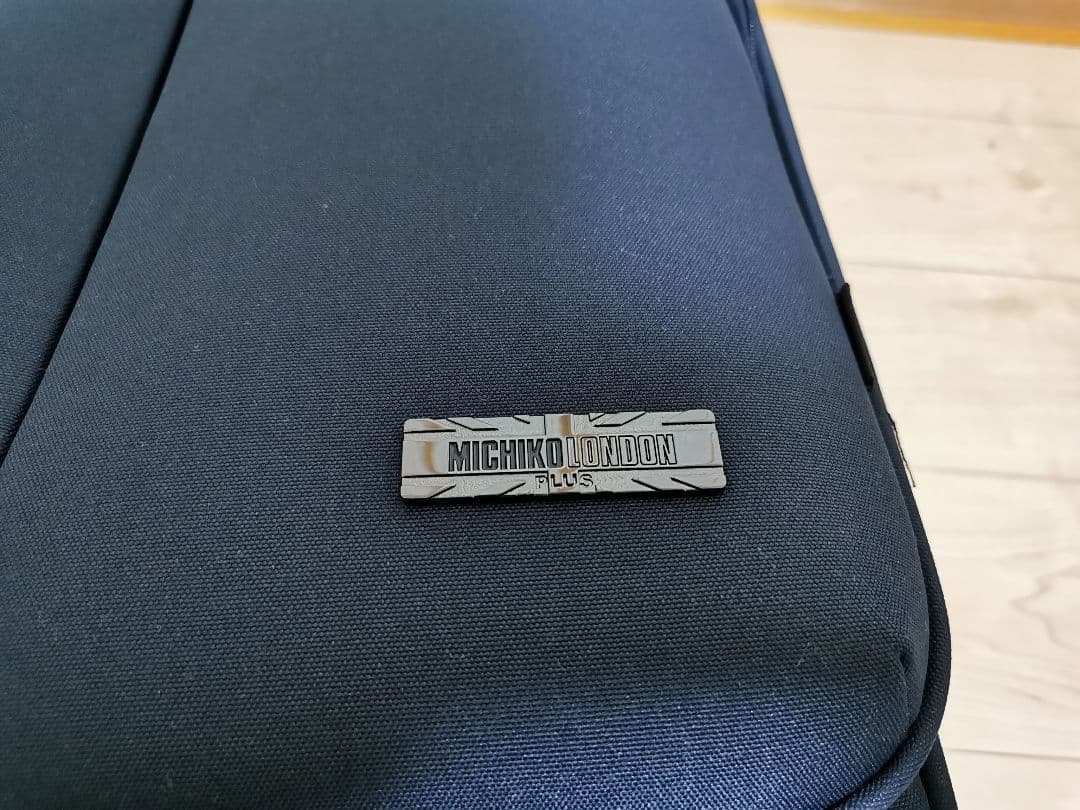 ミチコロンドン　スーツケース　新品、未使用