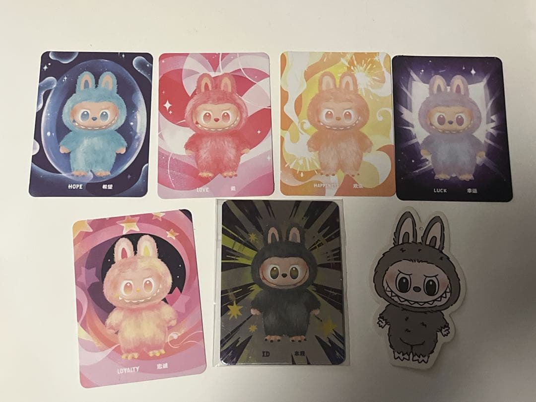 ラブブ THE MONSTERS Big into Energy