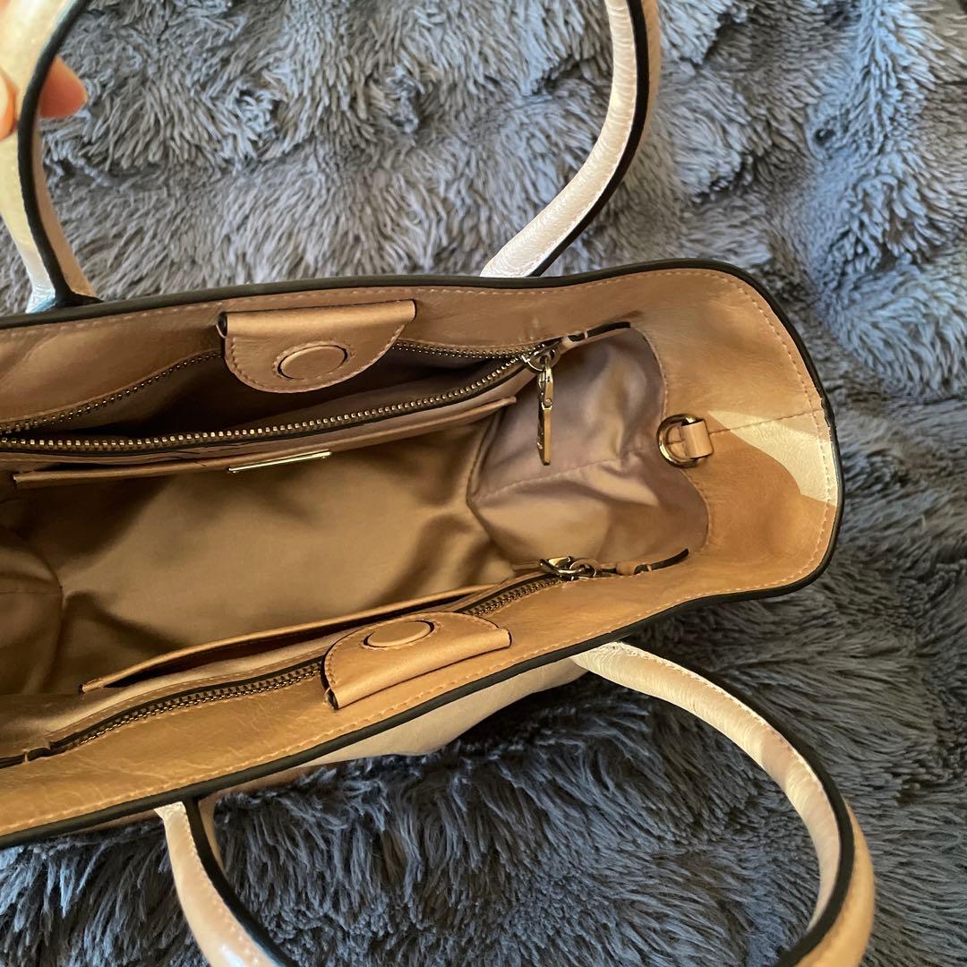 MIU MIU ベージュ ハンドバッグ