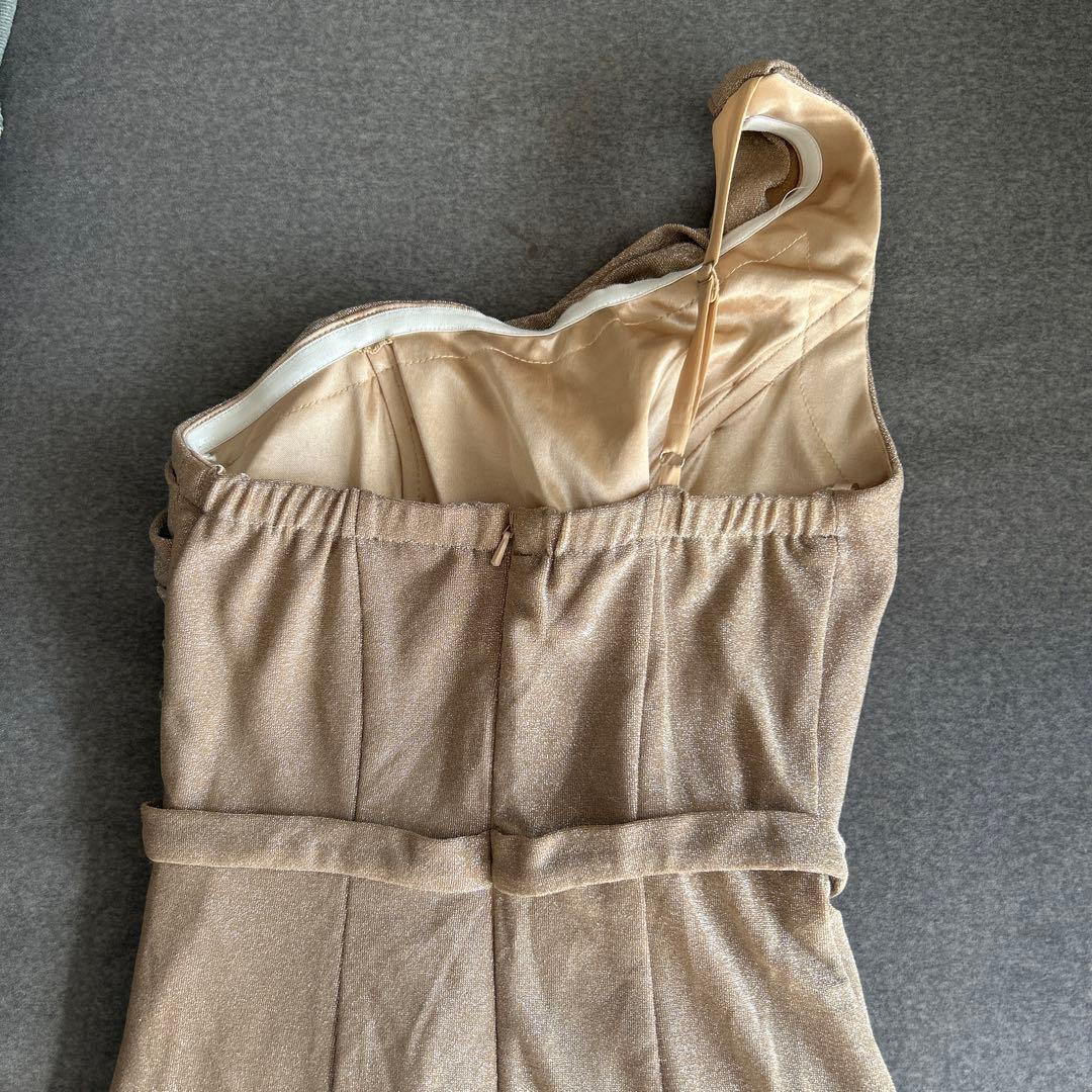 ワンショルダー ベージュ　ブロンズ　ジャンマクレーン　キャバドレス　ナイトドレス