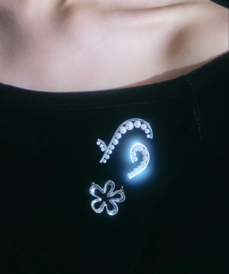 IRIS47 / phacelia ブローチ