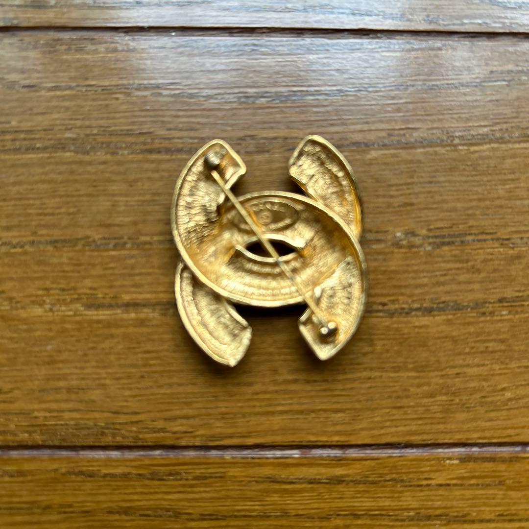 CHANELブローチ