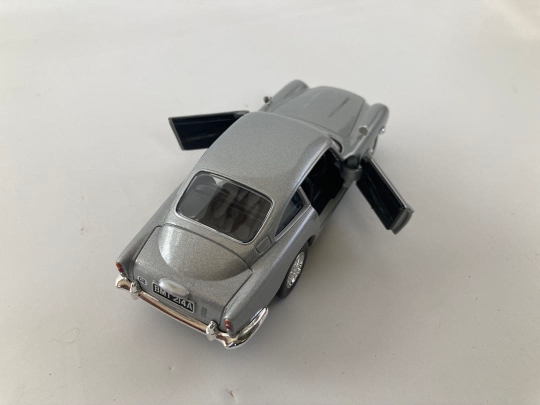 Corgi 007シリーズ ボンドカー 5種ビーグルセット！