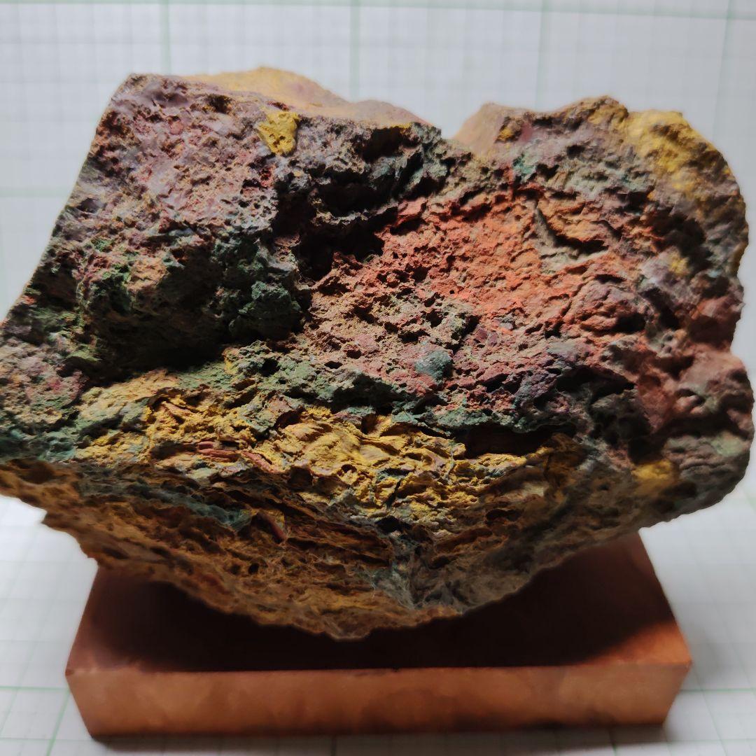 多彩な色の自然石（津軽錦石）原石、管理Ｎｏ．71238