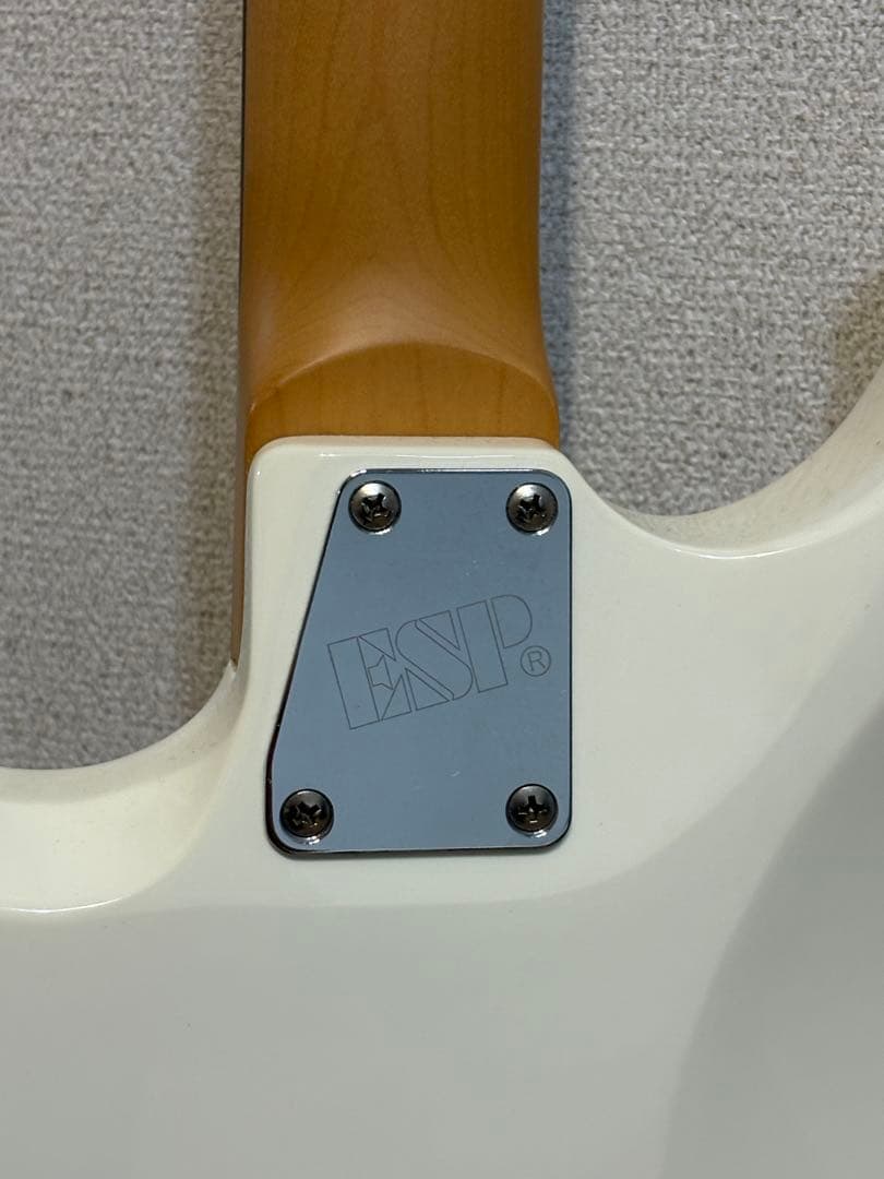 ESP Edwards E-SN-ALR ストラト　エレキギター