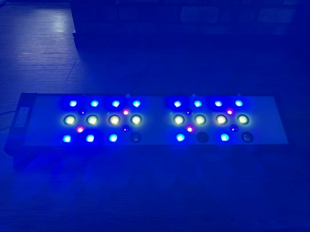 サンゴ　海水魚　Illumagic LED 60センチ　水槽ライト