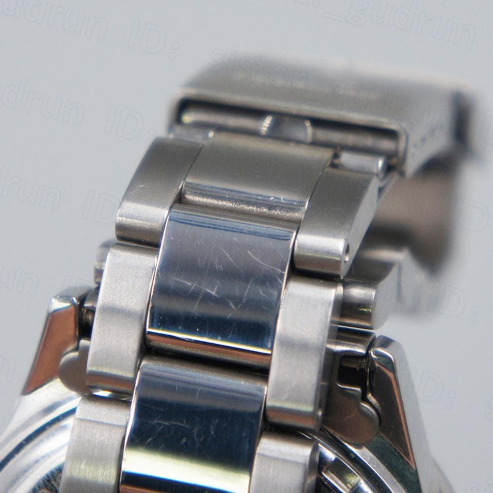 【中古】　腕時計　ウルトラマンシリーズ誕生40周年　元箱付き