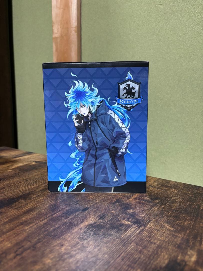 ツイステットワンダーランド　イデア・シュラウド　フィギュア