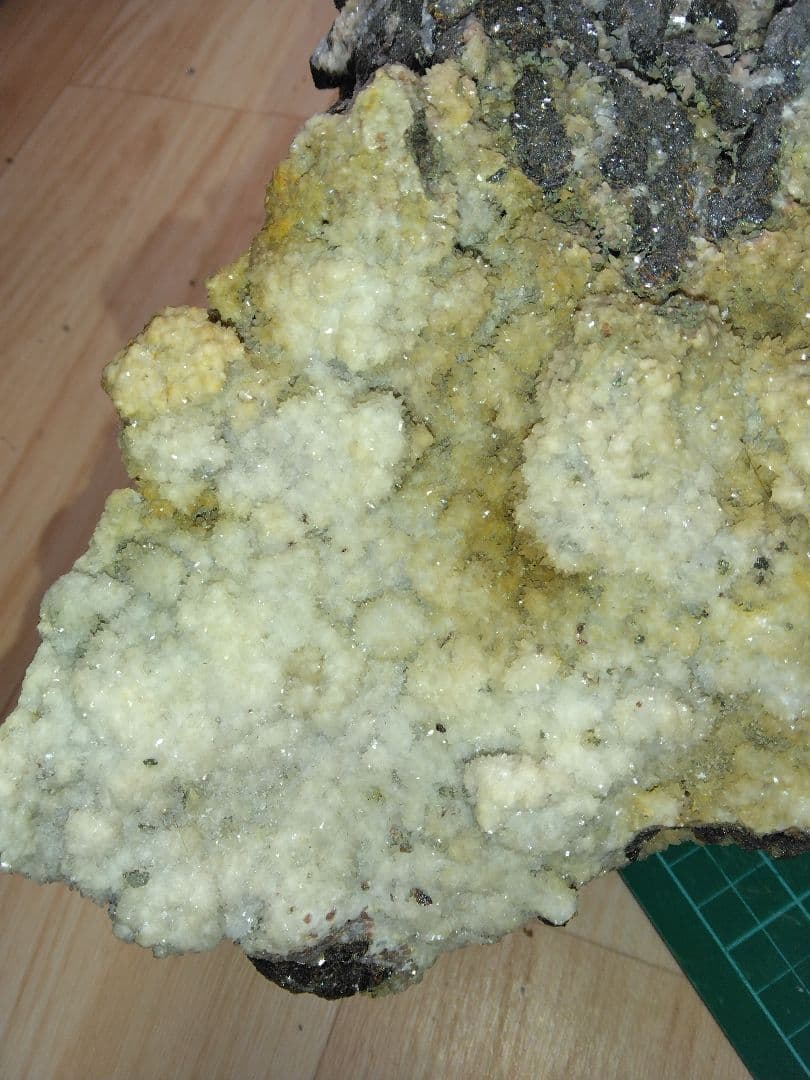 国産鉱物標本　亜鉛鉱？　大型標本