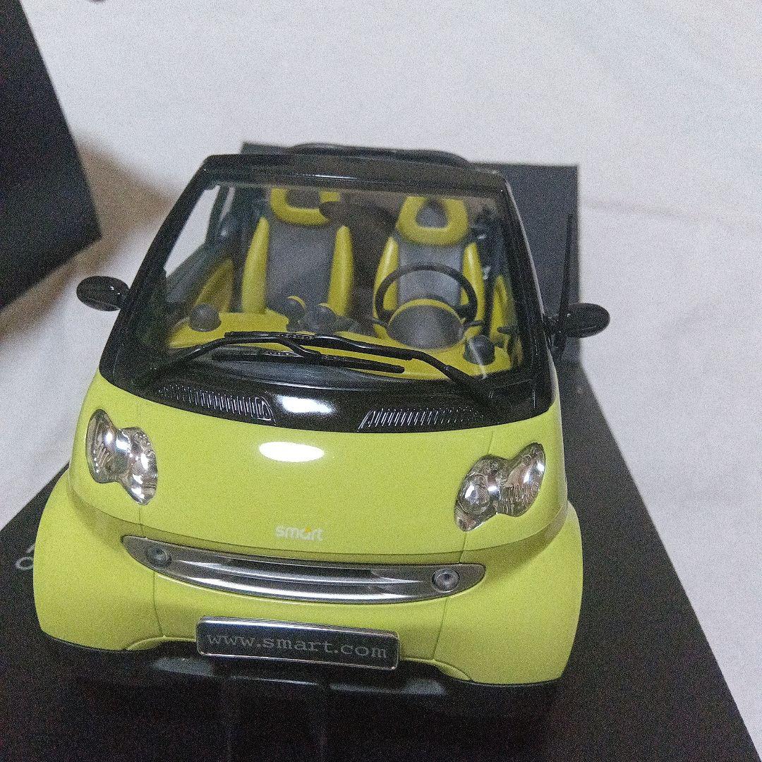 smart cabrio 1/18 ダイキャスト製モデル グリーン