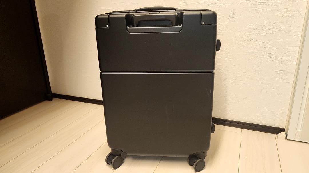TAKEO KIKUCHI ブラック　4輪スーツケース　55L/64L 拡張機能