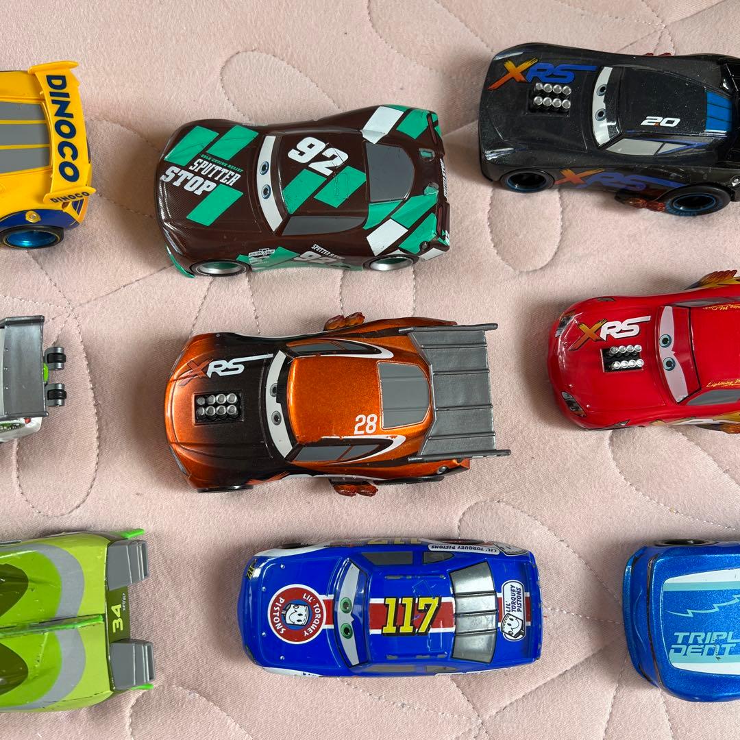 US版 ディズニーストア カーズ プルバック ダイキャストカー 9台セット