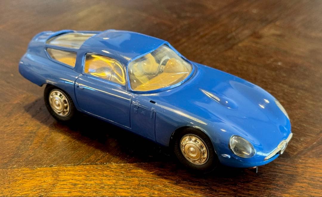 a*h様 1/24 scalextric スケーレックス アルファTZ スロット