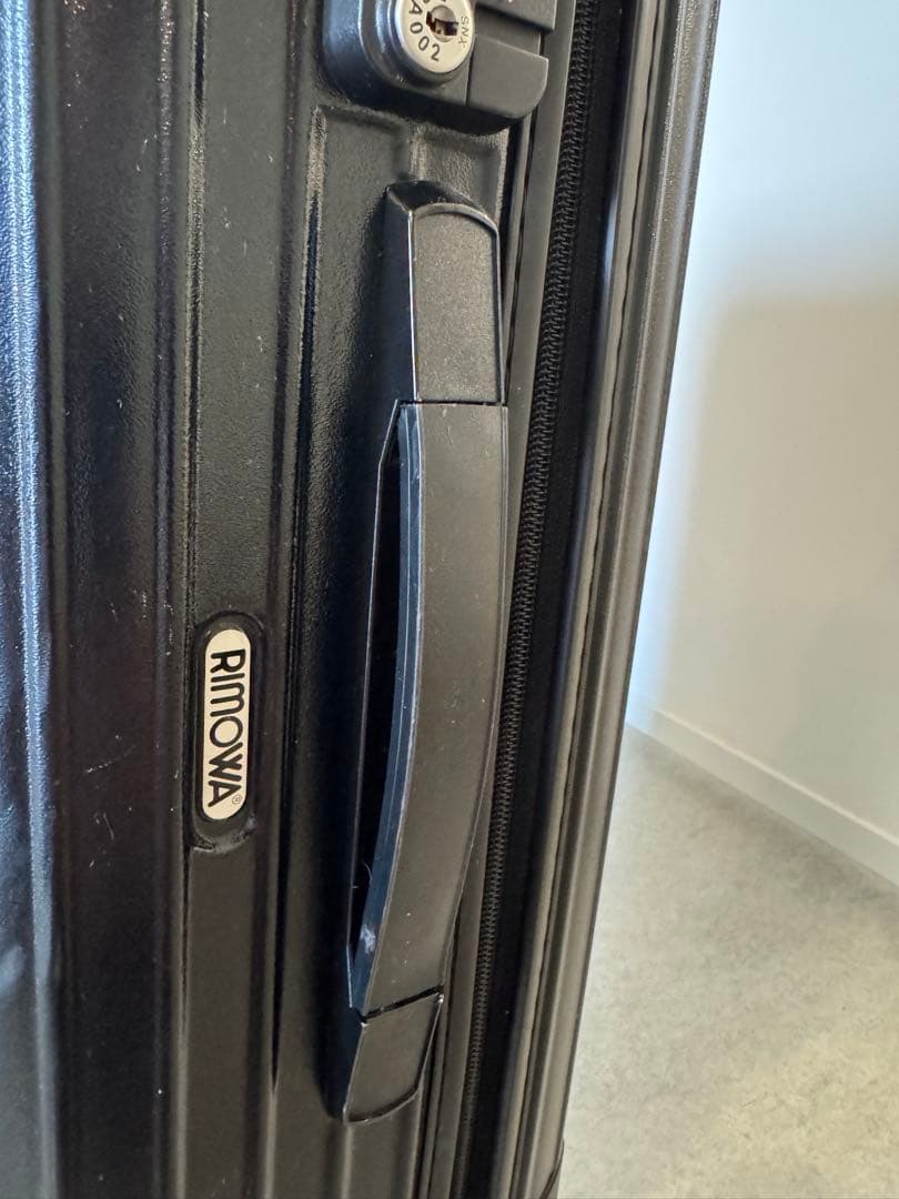 RIMOWA リモワ　キャリーケース　2輪　35L ブラック　機内持ち込み