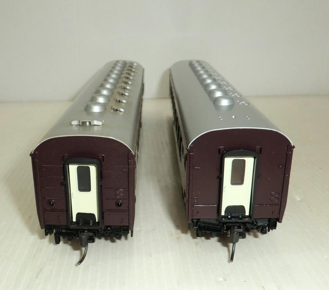 HOゲージ TOMIX 国鉄10系客車 2両 未使用長期保管品と中古品