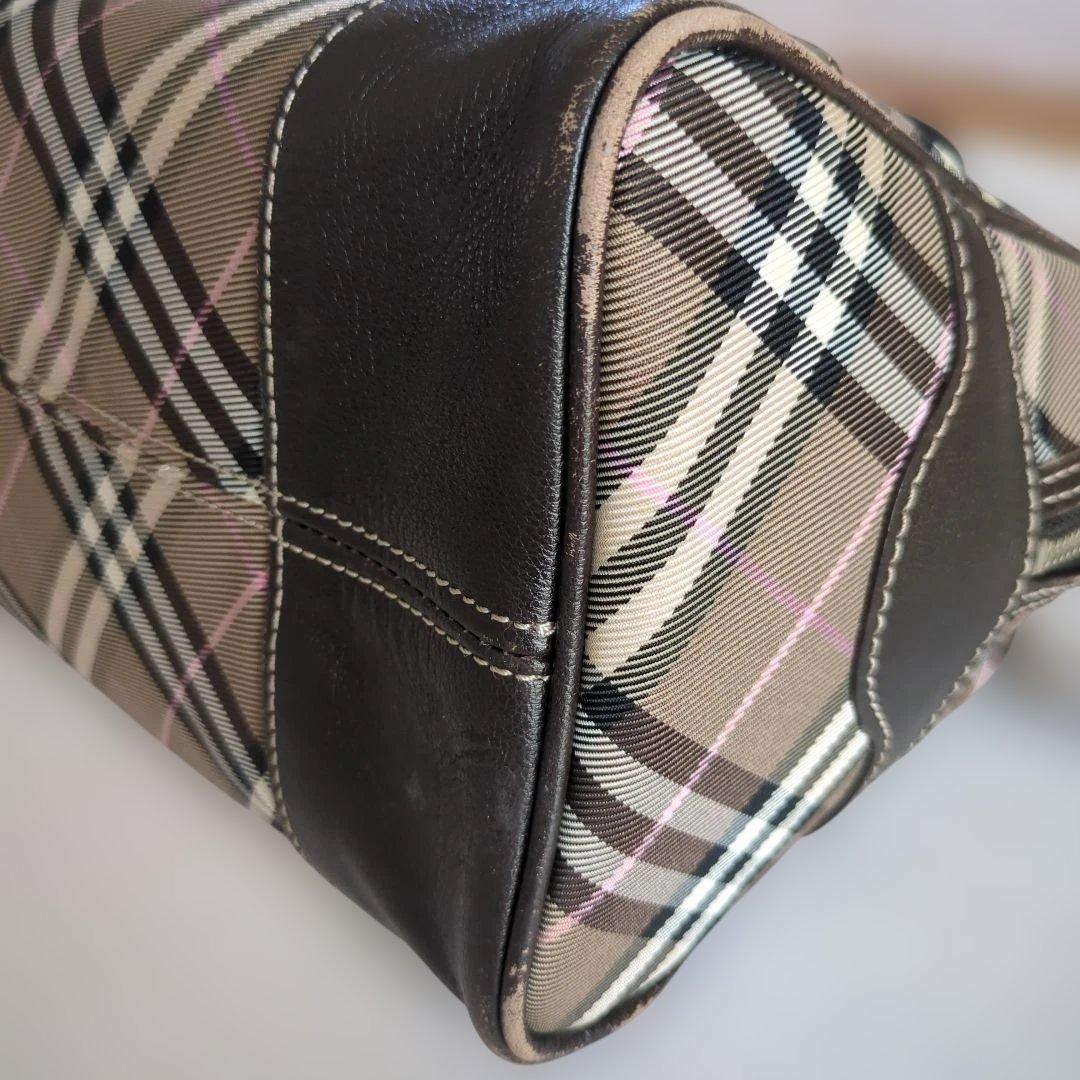 BURBERRY　チェック柄ハンドバッグ（ボストン型）