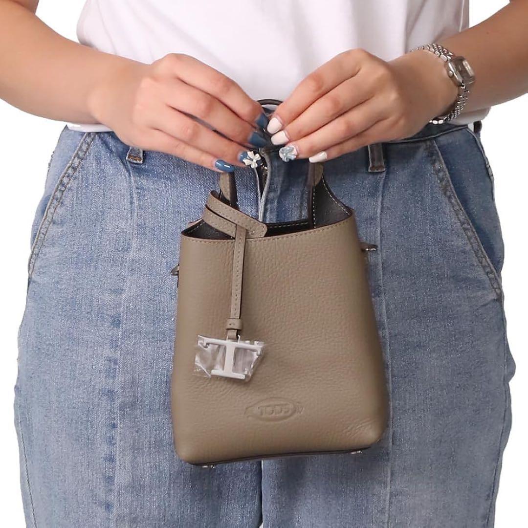 トッズマイクロ　TOD'S トッズ レザー バッグ マイクロ Tタイムレス