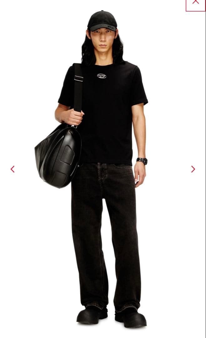 サイズS ディーゼル　DIESEL T-shirt with llic