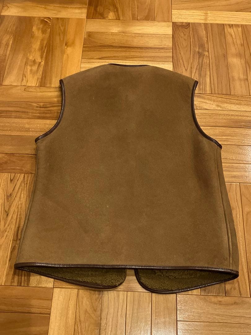 NAISSANCE／ネサーンス　ムートンベスト　リバーシブル