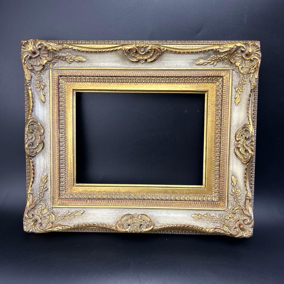 額縁　金色　小サイズ　ビンテージ、アンティーク調