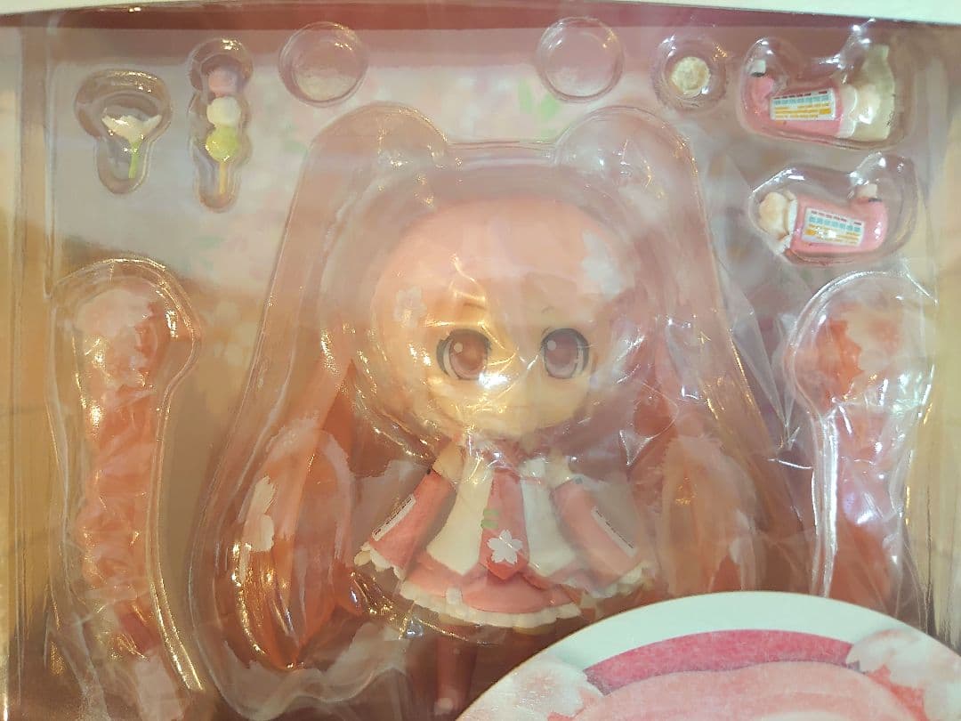 ねんどろいど（雪ミク＆桜ミク＆初音ミク）セット＋交換パーツ