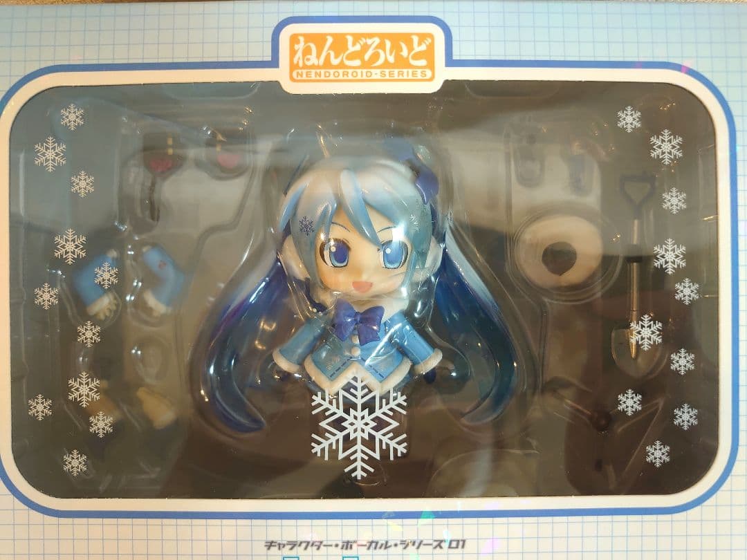 ねんどろいど（雪ミク＆桜ミク＆初音ミク）セット＋交換パーツ