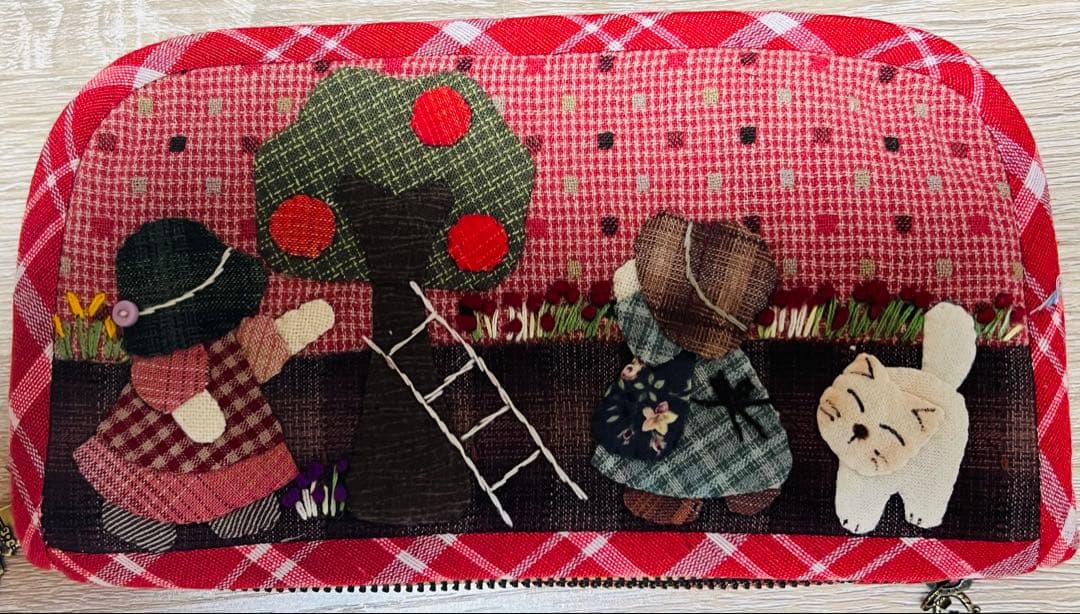 ★新作★スーちゃん＆お友達＆ねこ★レッド系＊ハンドメイド＊長財布＊