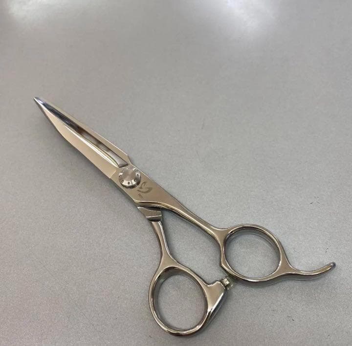 6インチシ剣刃シザー　豪快に切れるシザー　新品未使用