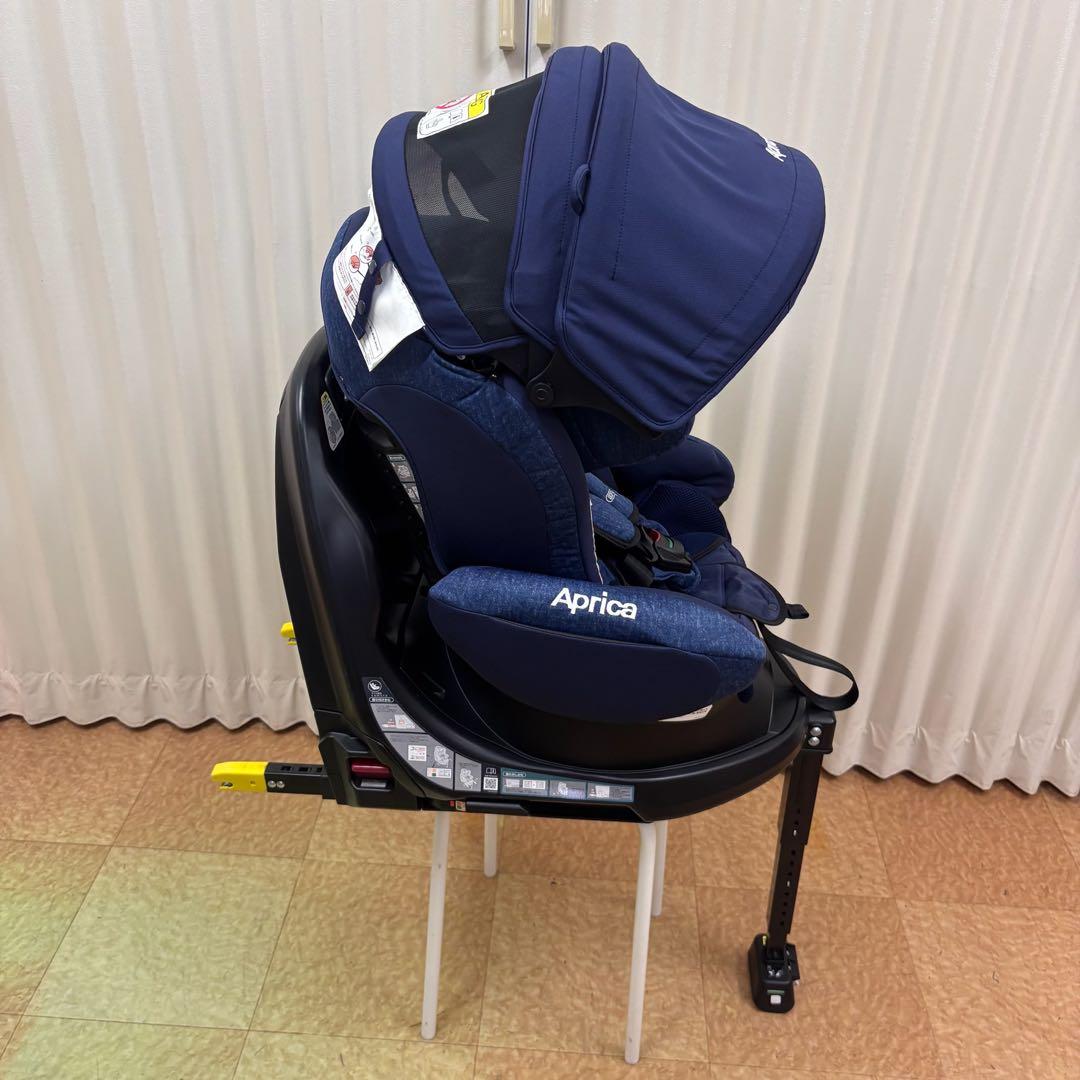 クリーニング済　☆綺麗☆　新生児　アップリカ　フラディアグロウ　ISOFIX　紺