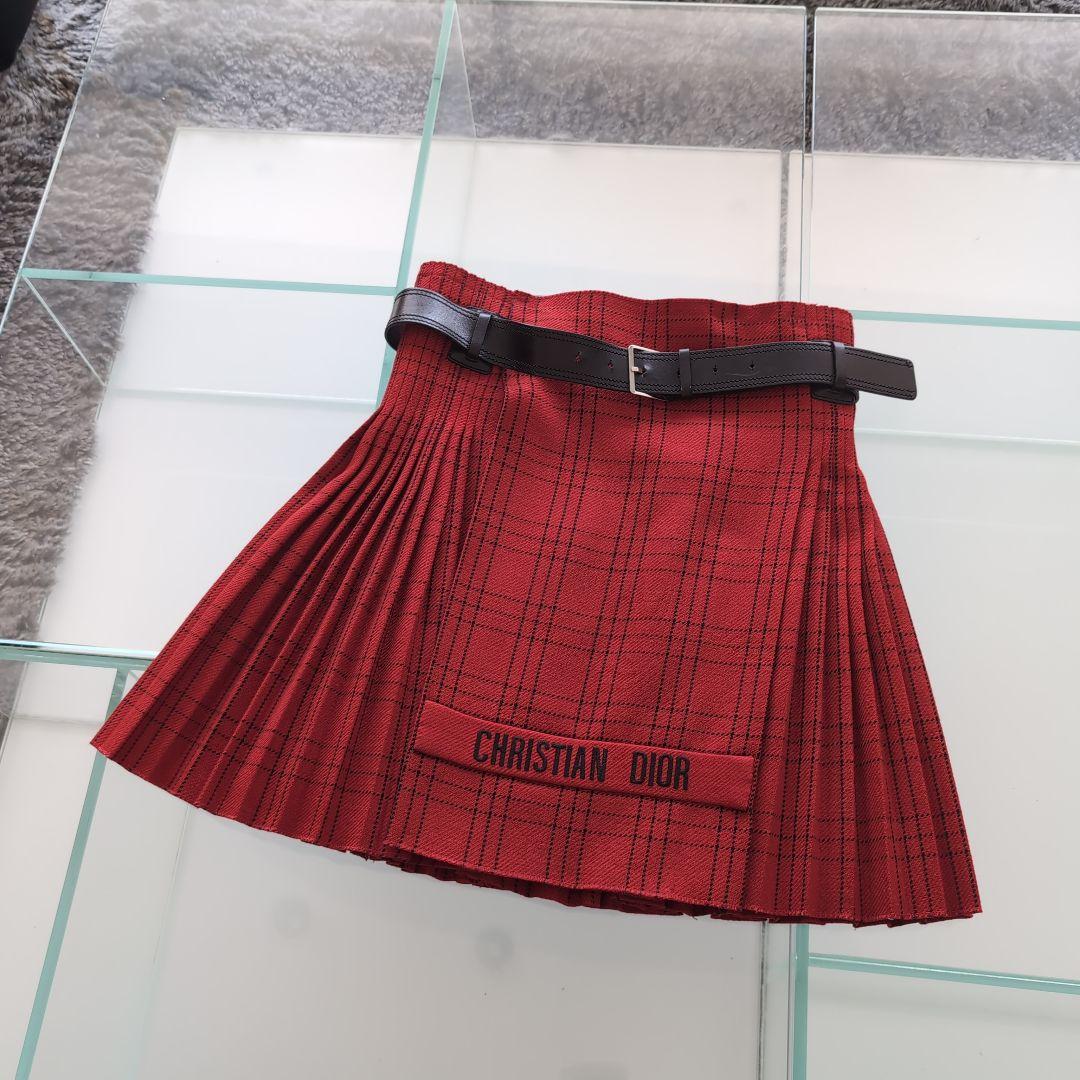 Christian Dior 赤いプリーツスカート　美品　サイズ36