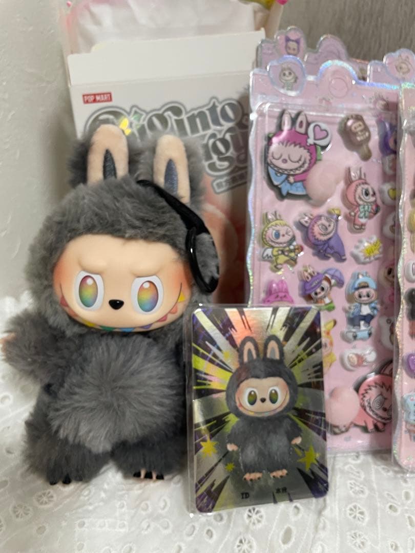 ラブブPOP MART購入♪シークレット♡100%本物！シール3点プレゼント‼︎