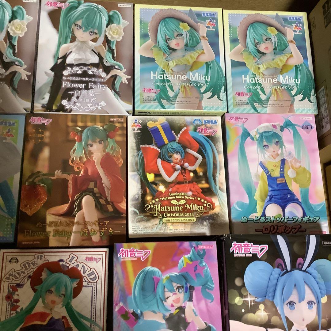 J*2様 初音ミク　アミューズ景品フィギュアまとめ売り⑦