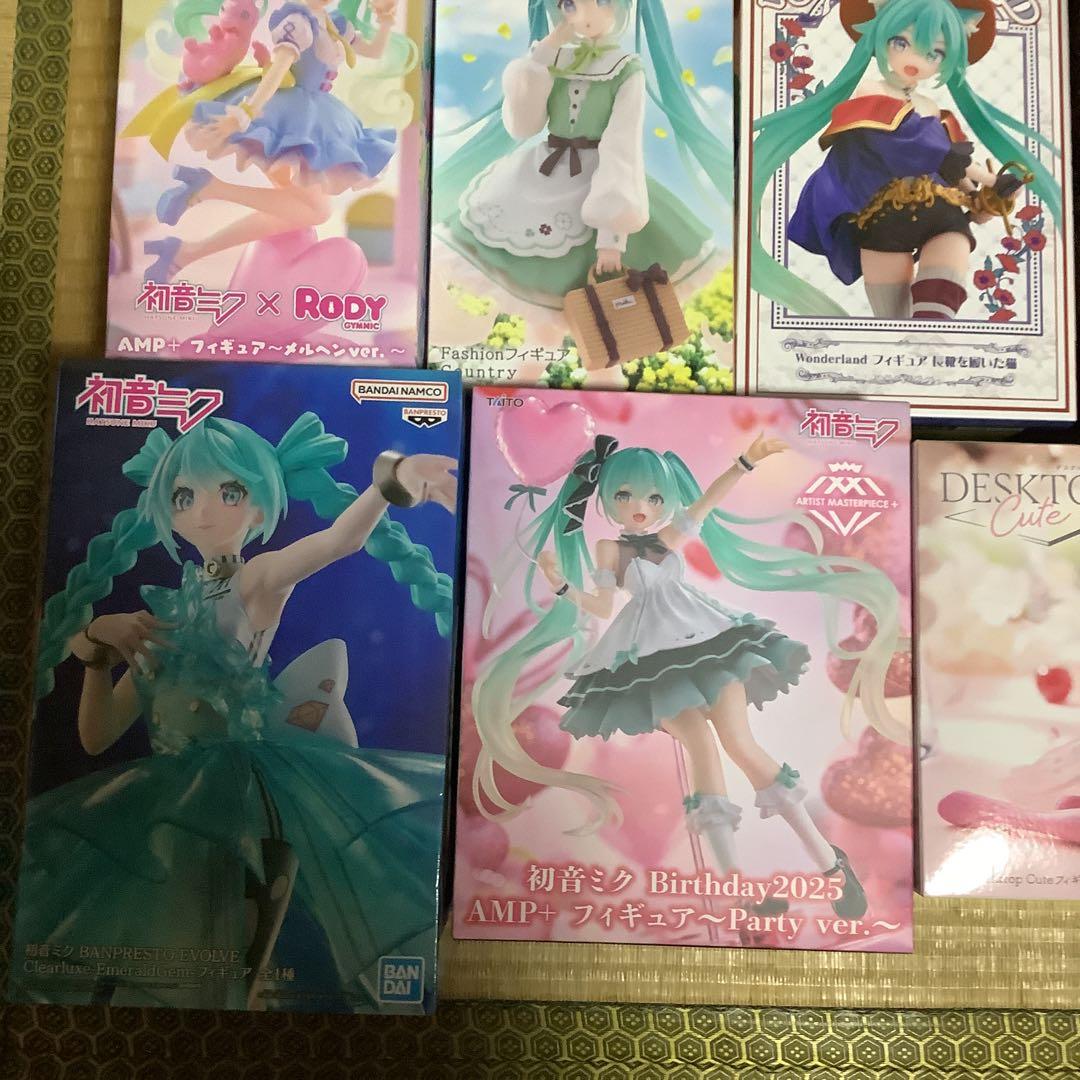 J*2様 初音ミク　アミューズ景品フィギュアまとめ売り⑦