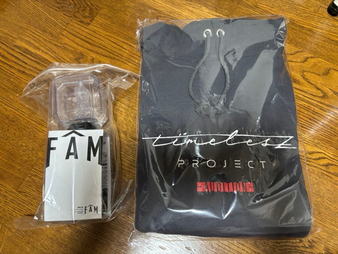 タイムレス timelesz タイプロパーカー&FAMペンライト