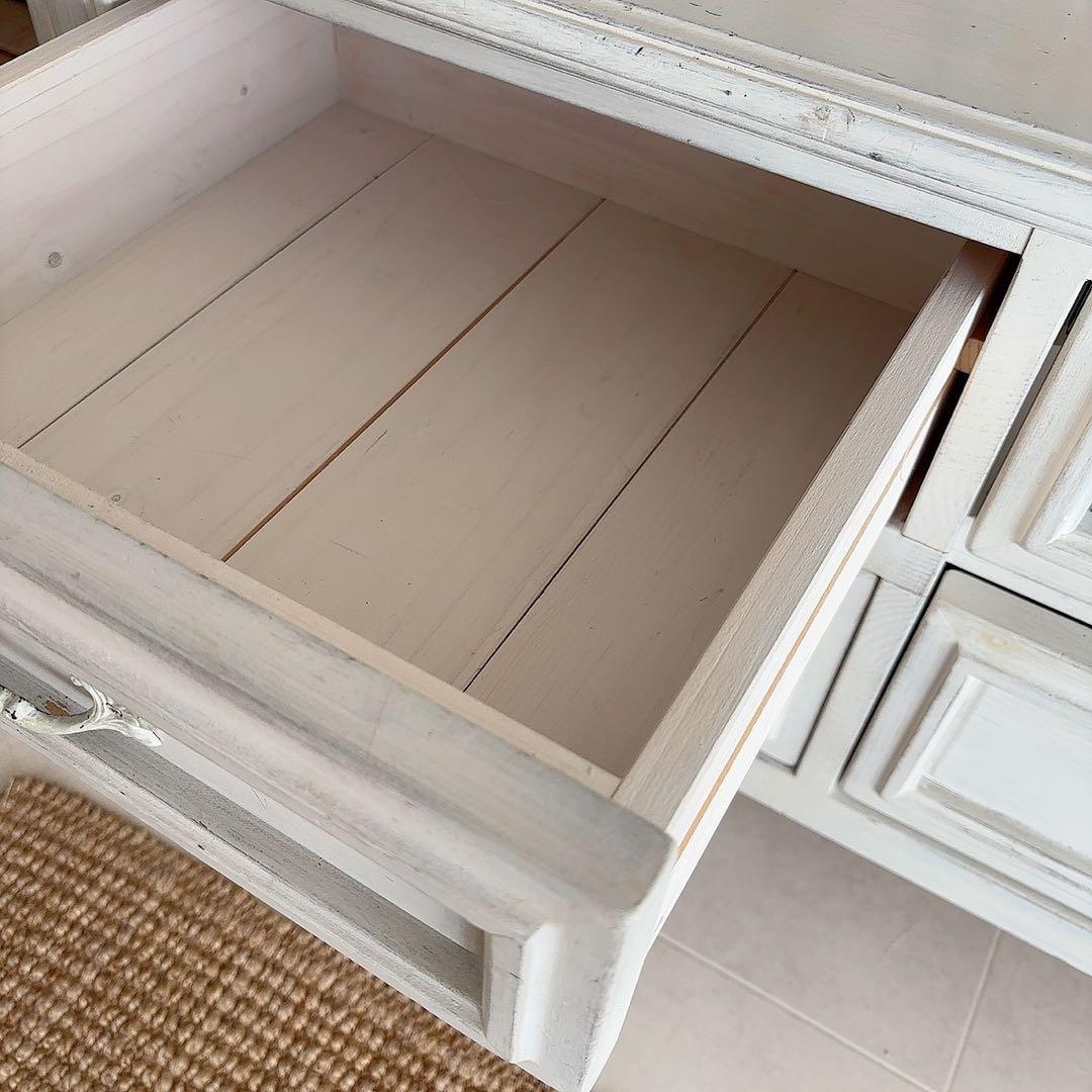 rira♡　直接配送 アンティーク　白家具　テレビ台　フレンチシャビー