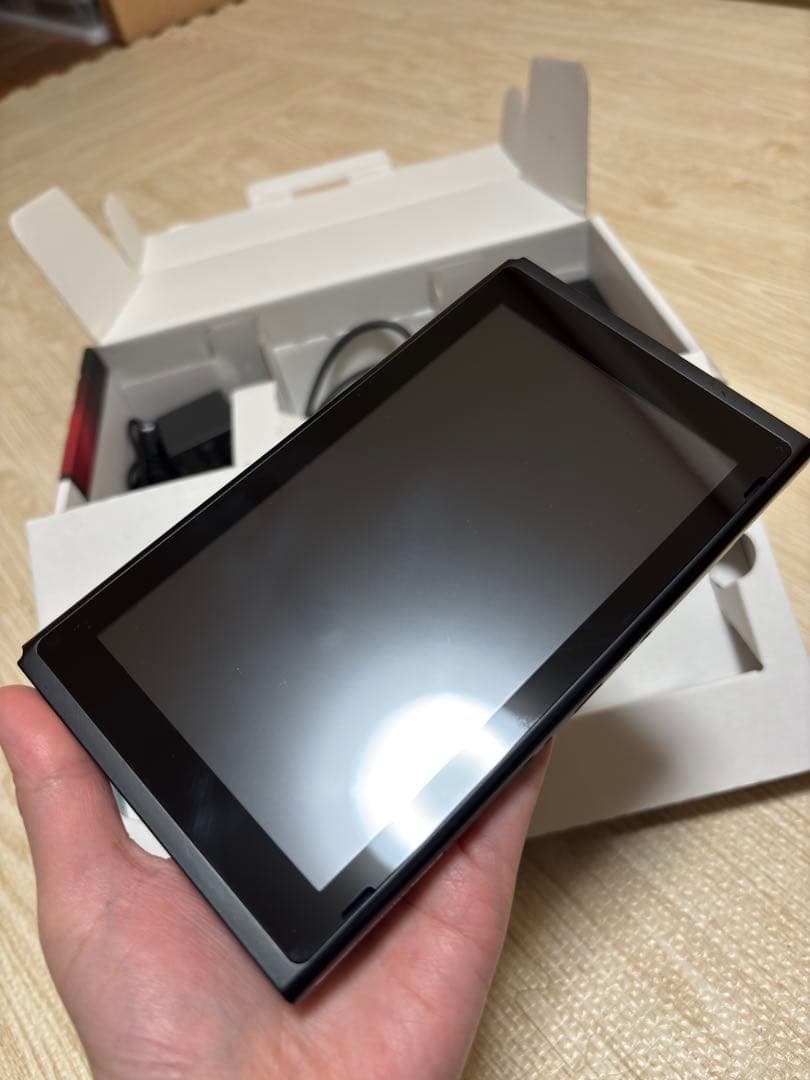 a*様 【箱付き・液晶美品】Nintendo Switch 本体 旧型 スイッチ