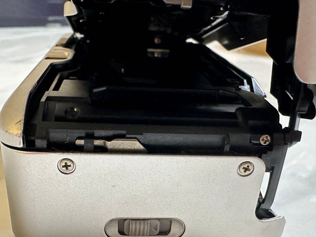 【ジャンク】FUJIFILM tiara Ⅱ フィルムカメラ