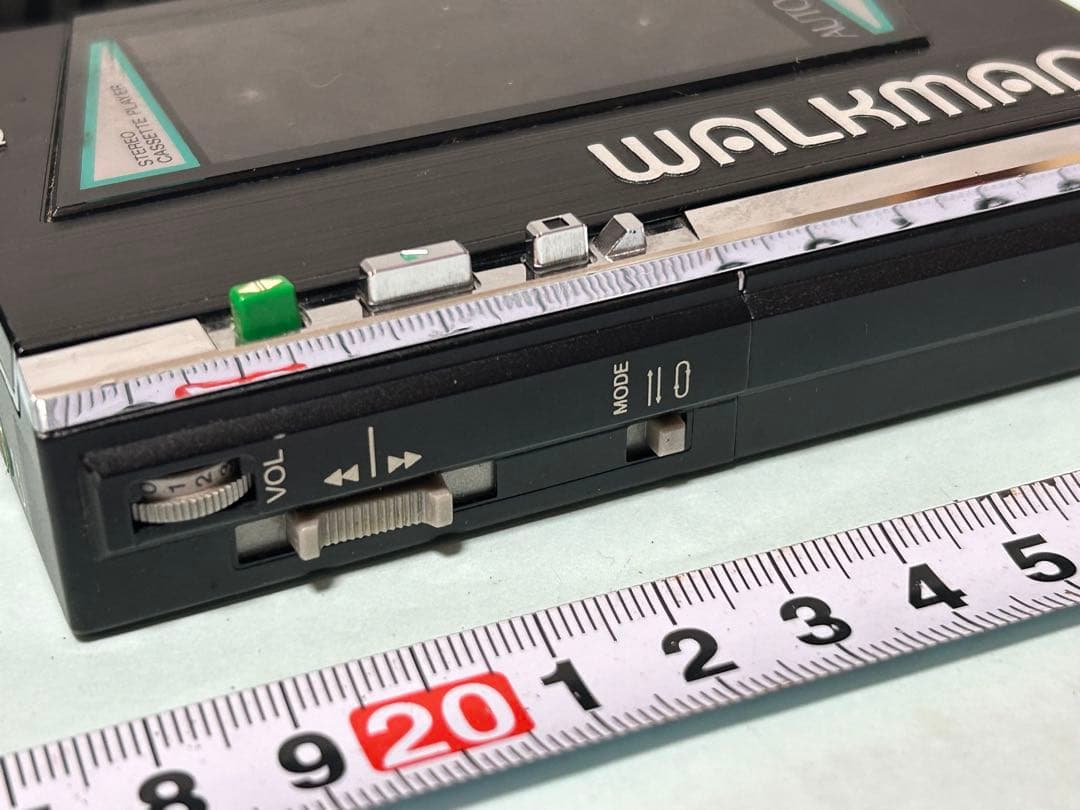 ソニーウォークマン「SONY WALKMAN WM-40」