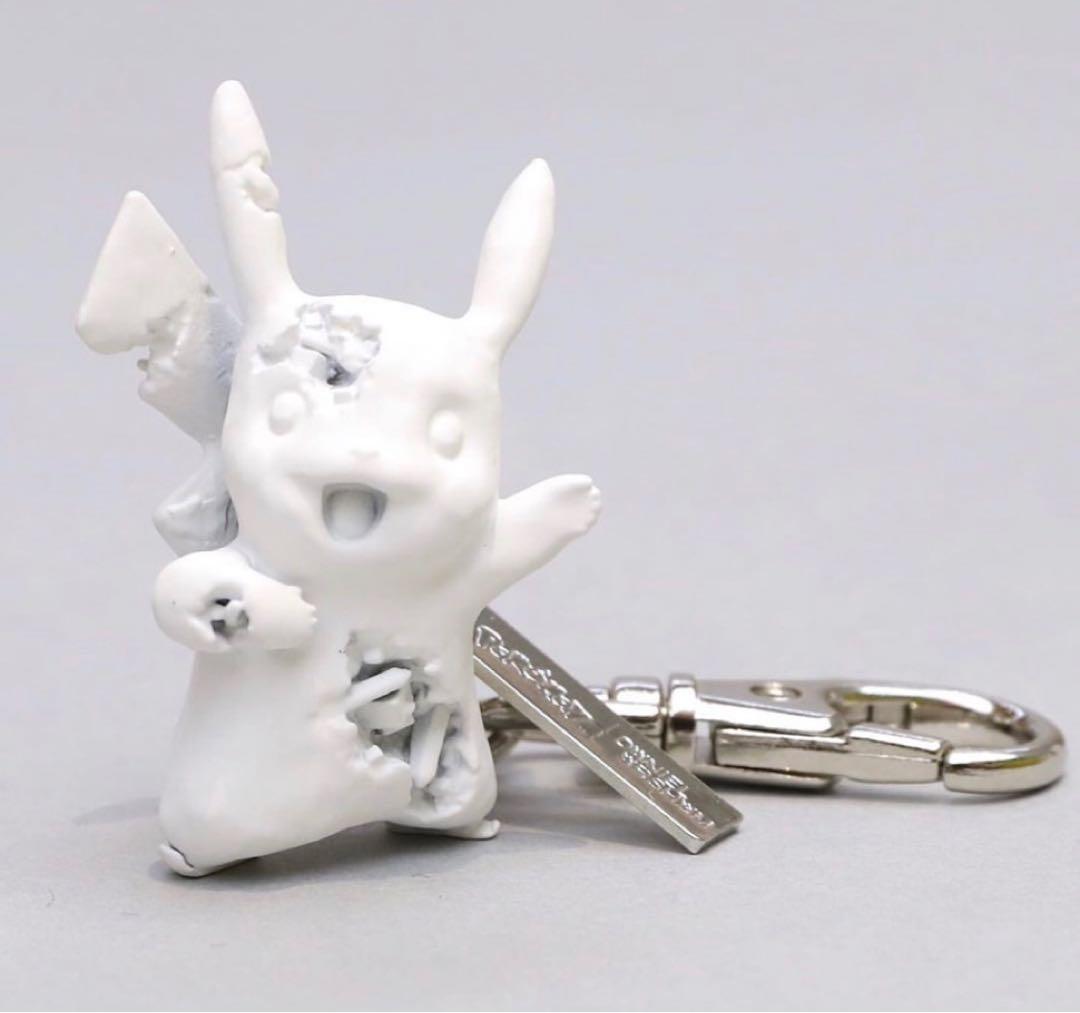 新品未開封 Daniel Arsham Pokémon 2G Key Charm