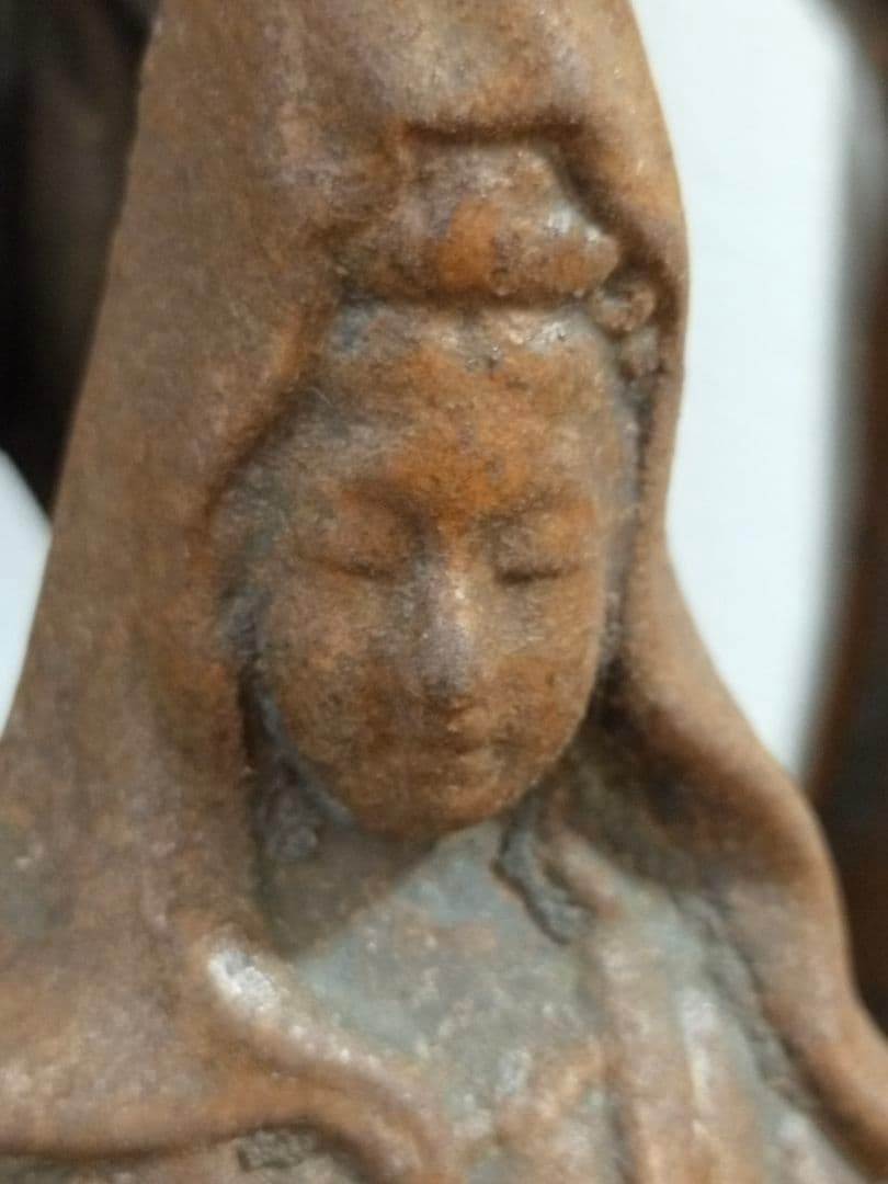 ♥古鉄製　観音像　２．４ｋｇ　観音様　仏像　観音菩薩　骨董　古玩