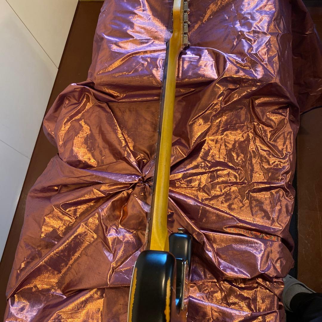 英国VINTAGE社ICONシリーズ v6スプラッター塗装ストラト