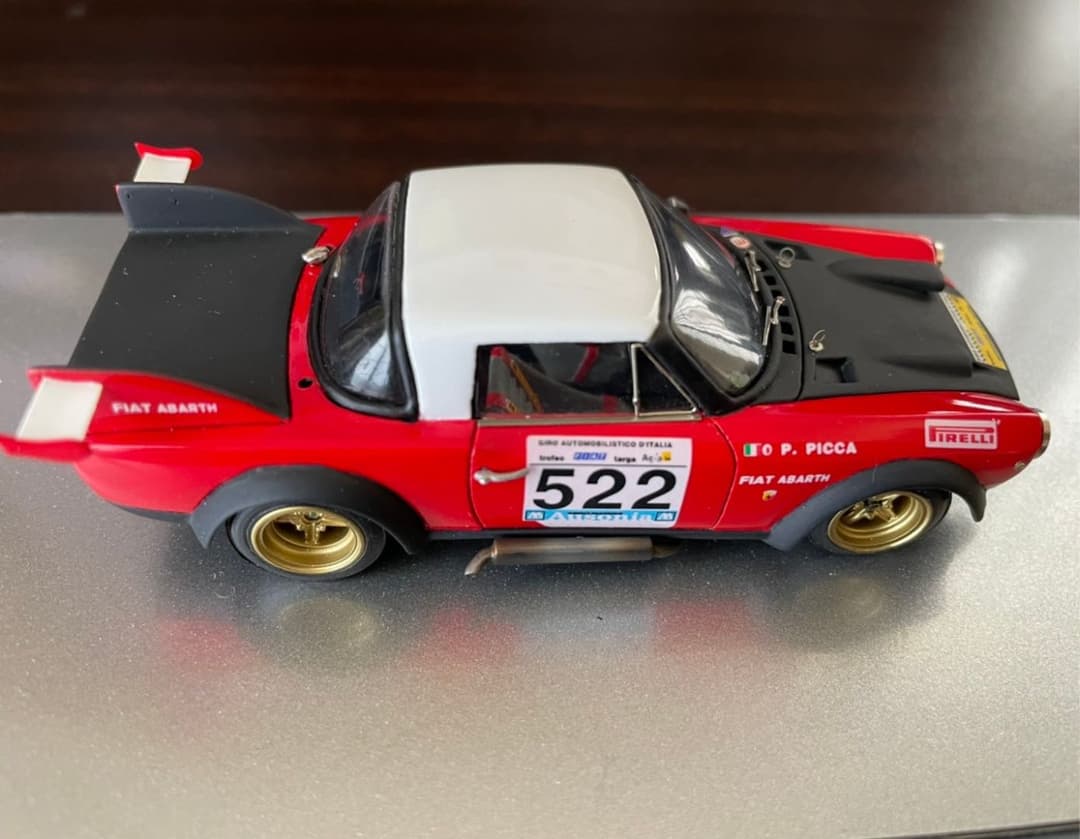 Fiat 124 Spider Abarth 1973 1/43 ミニカー