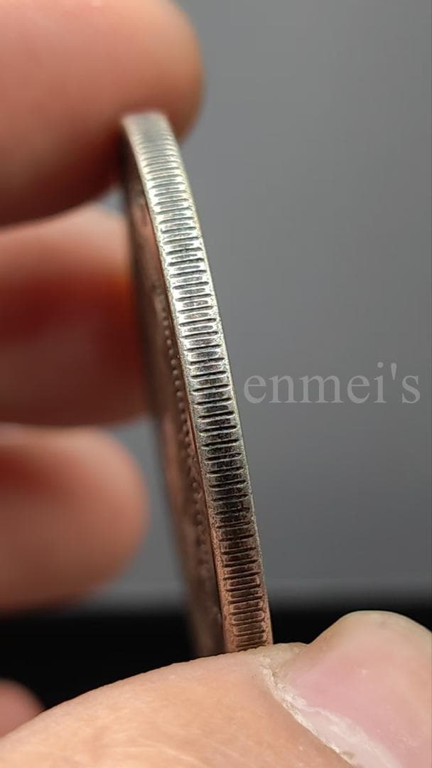 中華民国17年貴州省政府造・汽車銀貨・壹圓銀幣・7錢2分・古銭・紀念幣・大型銀貨