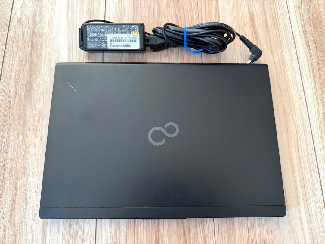 軽量746g LIFEBOOK U9310/Di5メモリ8GB SSD128GB