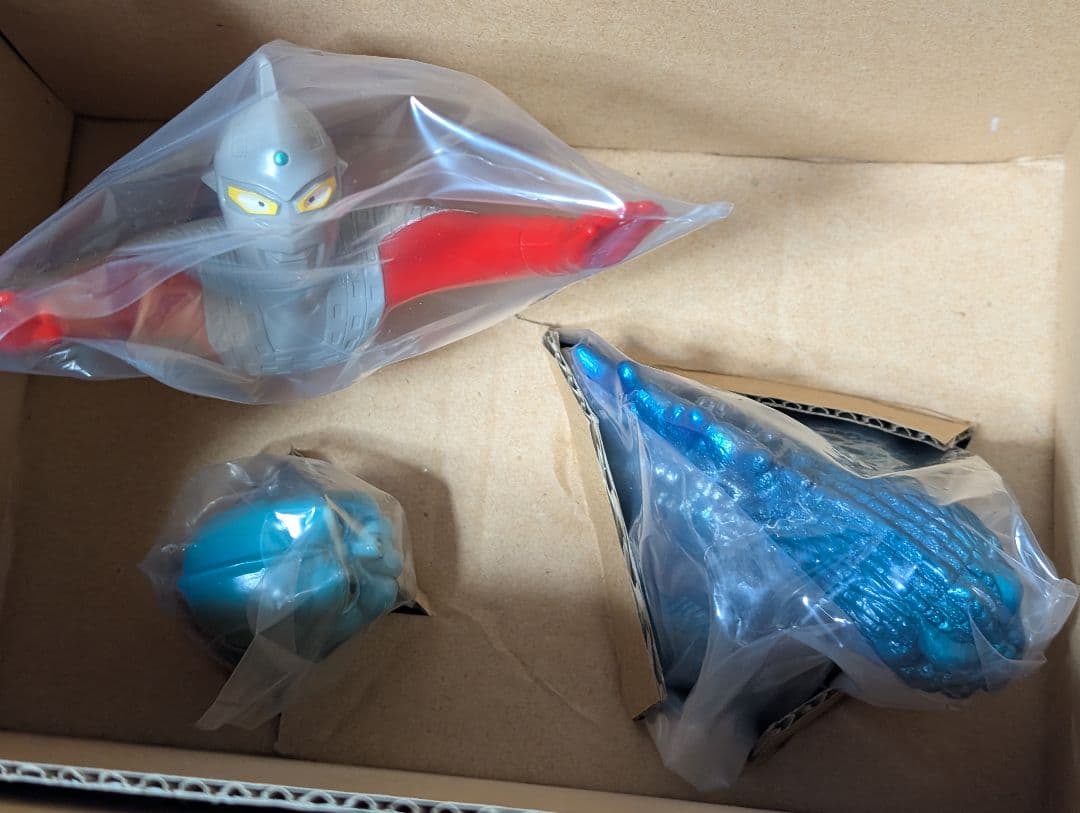 円谷英二生誕100年記念ソフビ.ゴジラ1964/ミニラ.ウルトラセブン。