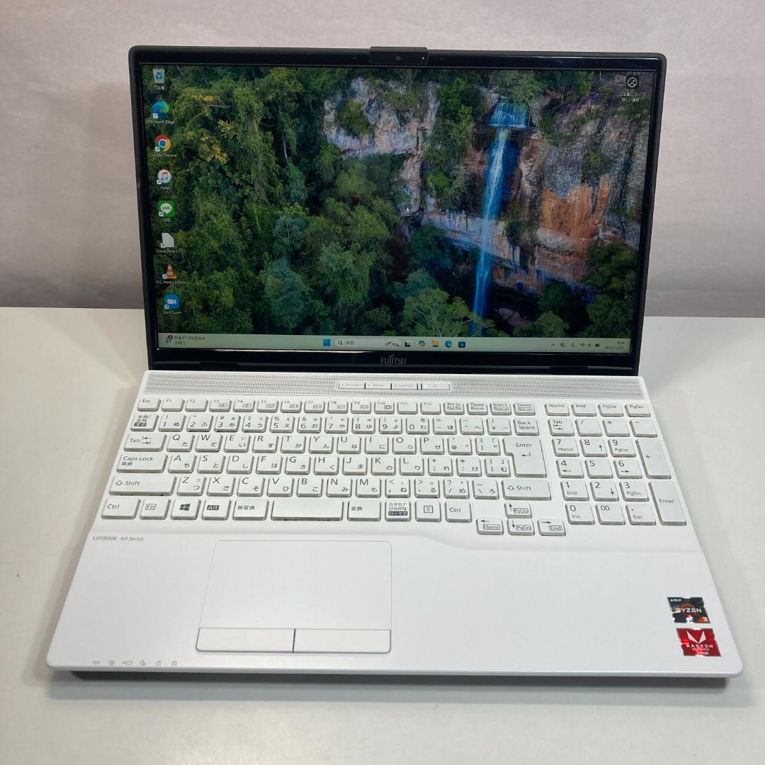 Fujitsu 富士通 ノートパソコン Ryzen3 SSD Windows11