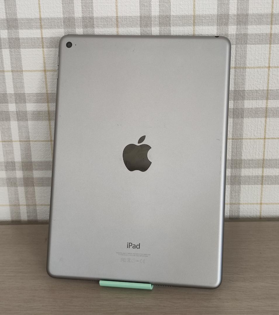 美品 iPad Air2 A1556 128GB シルバー