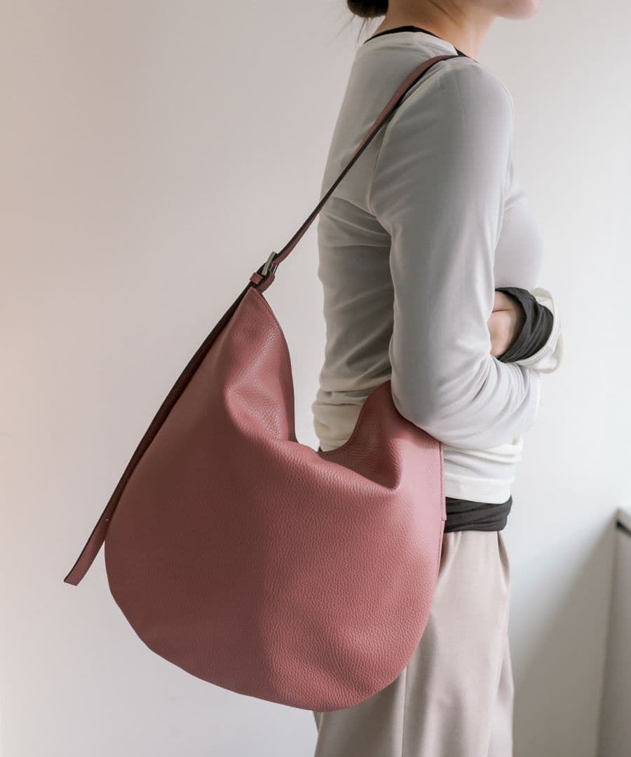 美品 イアパピヨネ カワカワコラボ ショルダーバッグ