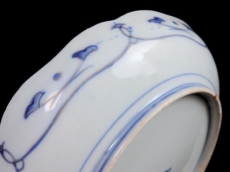 古伊万里　金襴手　陽刻　窓絵　花の図　８寸皿　E109AS-fbfq